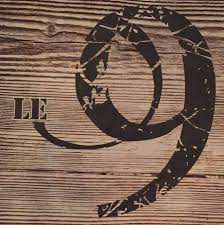 Le 9
